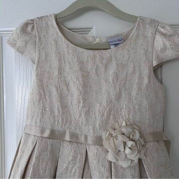 Set of 2 Dresses for Girls Size 6 Red and Cream EUC - Picture 9 of 12